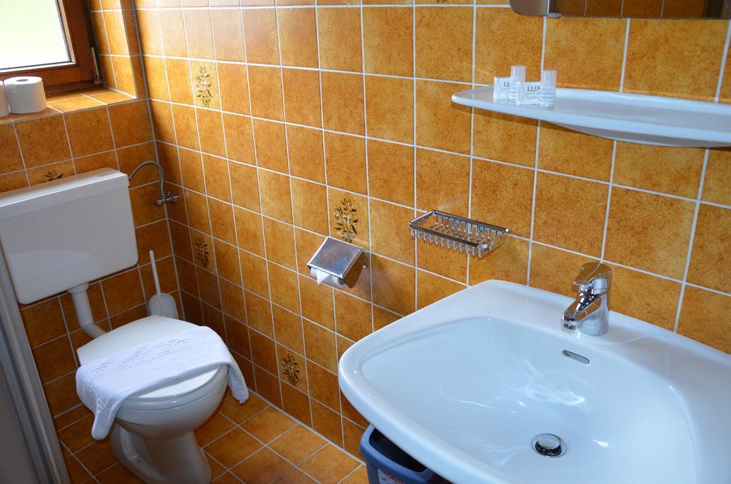 Gasthof "Zur Gemuetlichkeit" Bschlabs Exterior foto